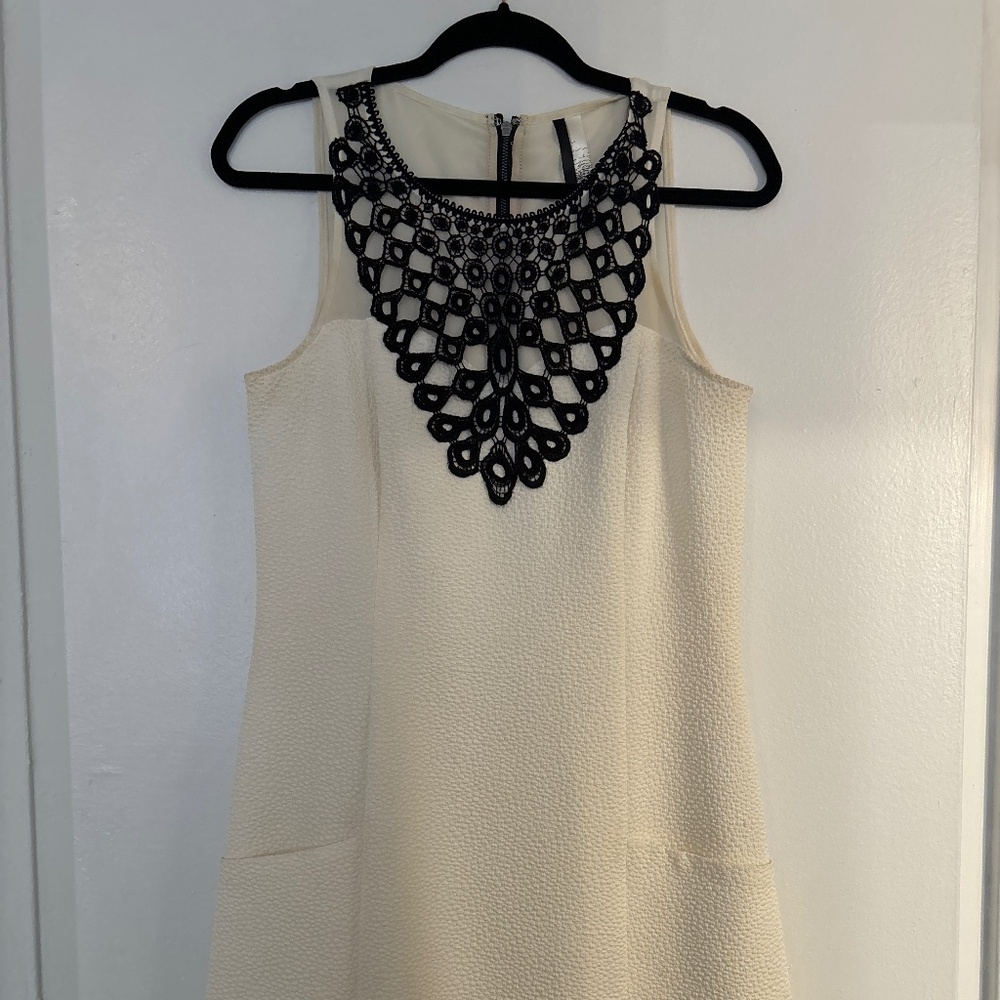 White dress w pockets